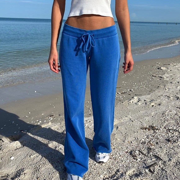 brandy melville electric blue low rise hilary yoga sweatpants priscila pants - Picture 2 of 5